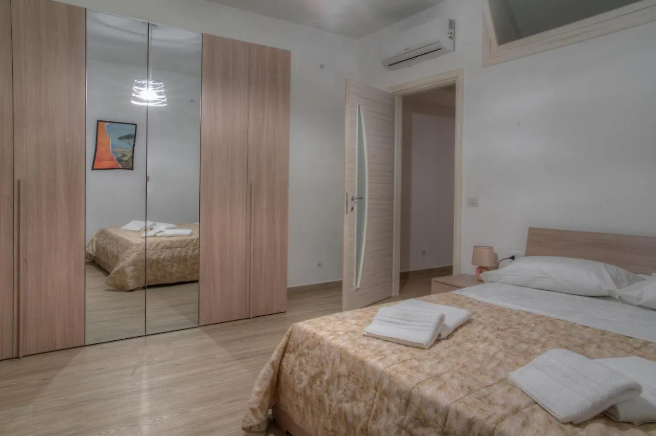 Apartmán Corso Vittorio Emanuele 110C Neapol 0*,